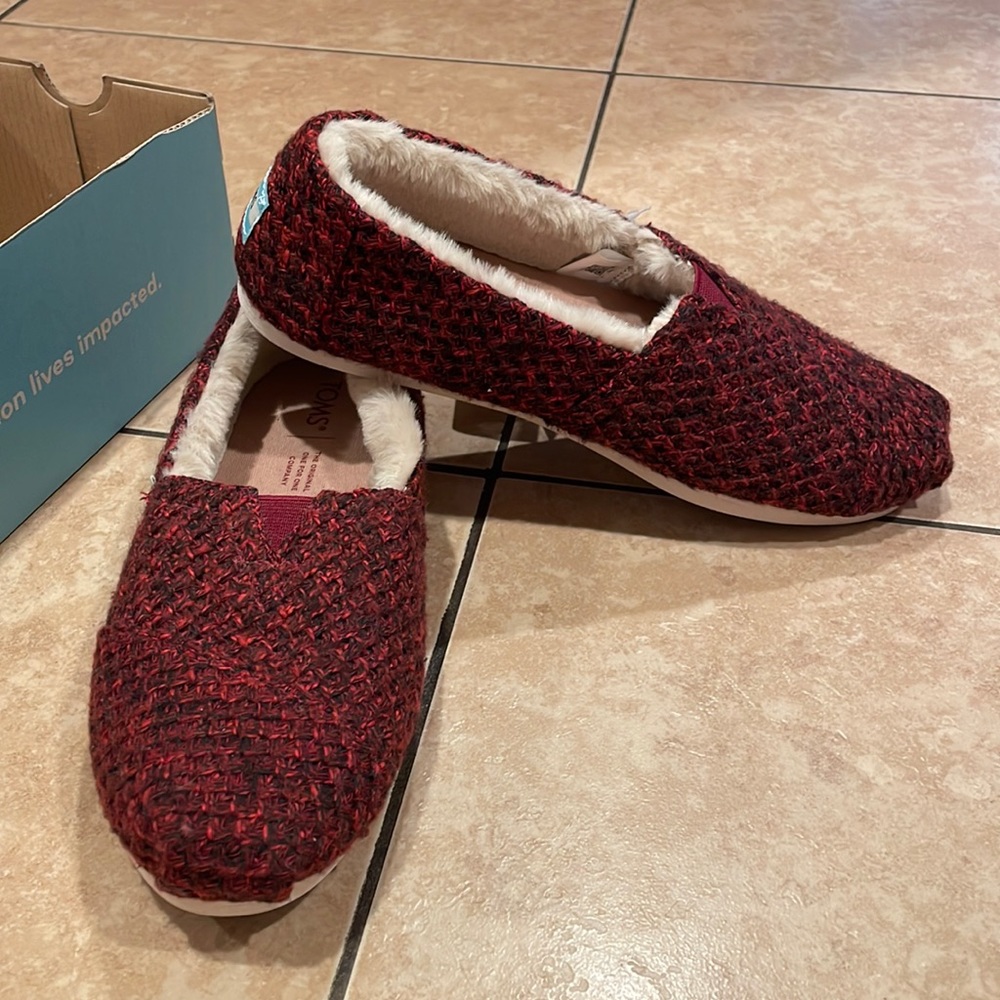 Toms size 7.5 Alpargata Red Heathered Sweater Knit